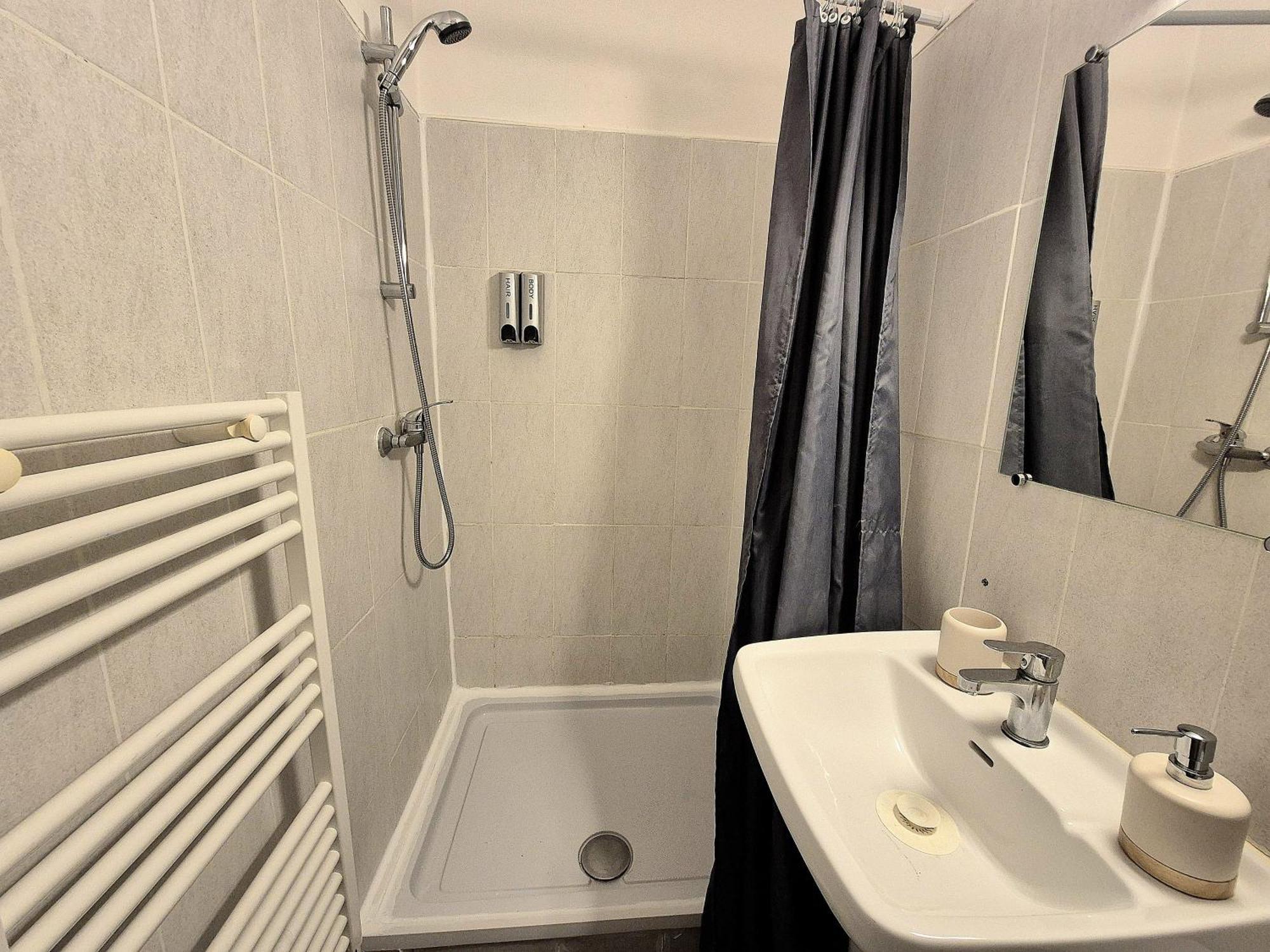 Appartamento Le Cocon-T2-Proche Du Centre-Wifi Lourdes Esterno foto